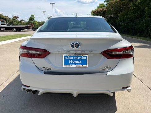 Used 2023 Toyota Camry XSE w/ Cold Weather Package FWD image 4