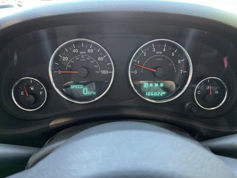 Used 2018 Jeep Wrangler Unlimited Sport S image 19