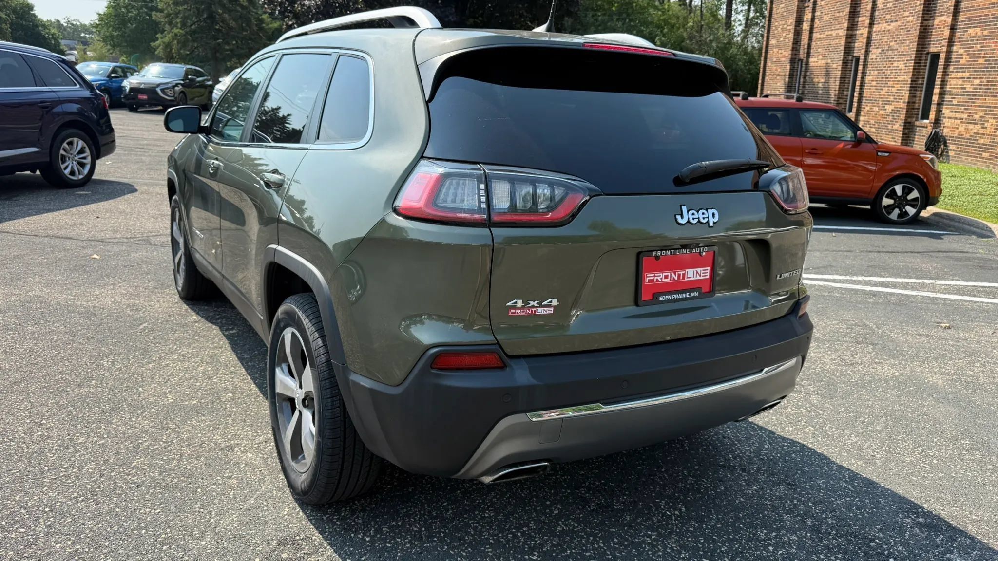 Used 2020 Jeep Cherokee Limited AWD/4WD image 8