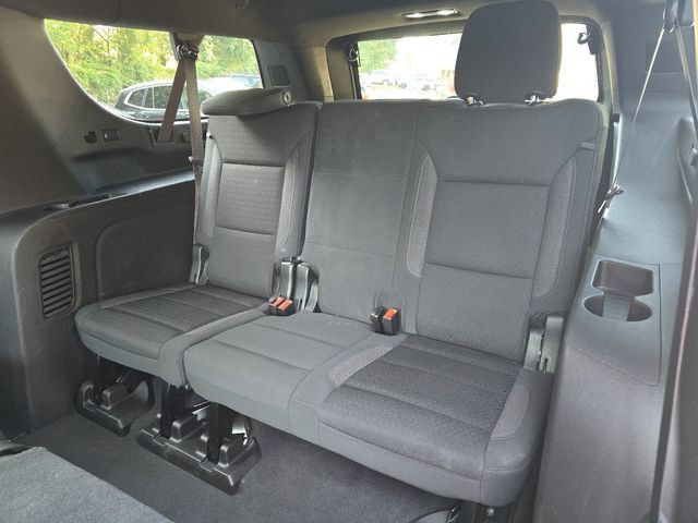 Used 2021 Chevrolet Suburban LS RWD image 12