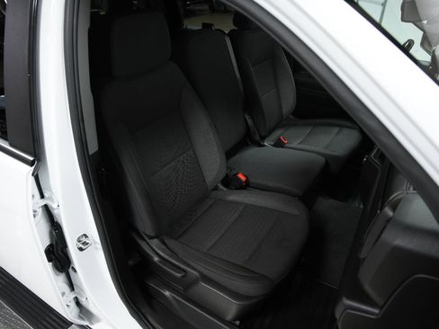 Used 2025 Chevrolet Silverado 2500 LT w/ Convenience Package image 15