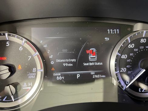 Used 2023 Toyota Highlander XSE FWD image 36