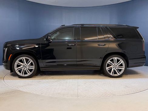 Certified 2025 Cadillac Escalade Sport Platinum image 2