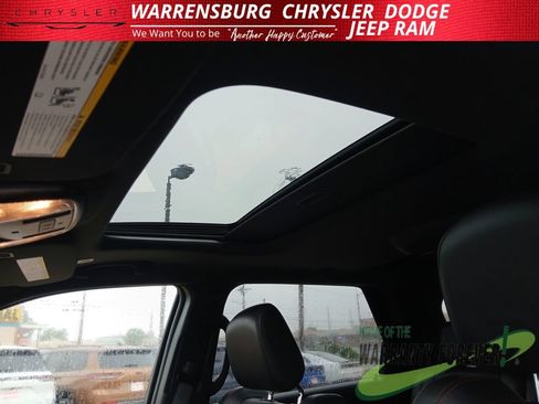 Used 2025 Dodge Durango R/T AWD/4WD image 28