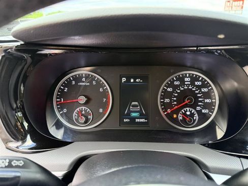Used 2023 Kia K5 GT-Line AWD/4WD image 33