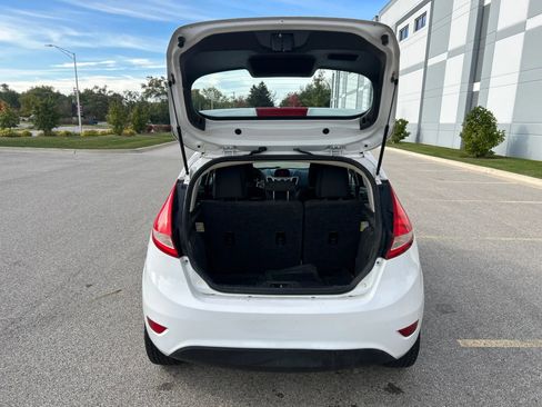 Used 2012 Ford Fiesta SE image 4