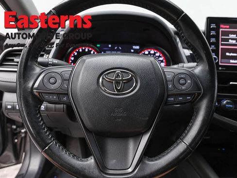 Used 2023 Toyota Camry XSE FWD image 10