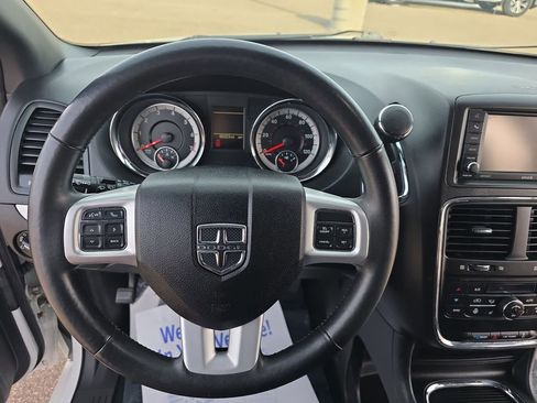 Used 2017 Dodge Grand Caravan GT image 20