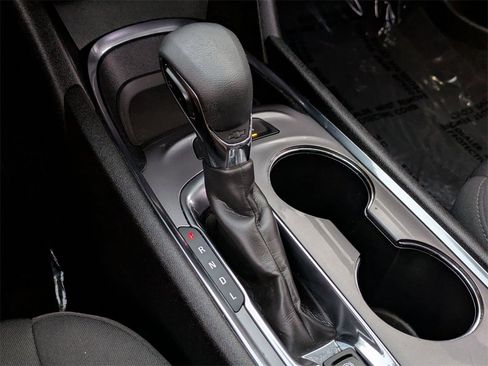 Used 2024 Chevrolet Malibu LT image 18