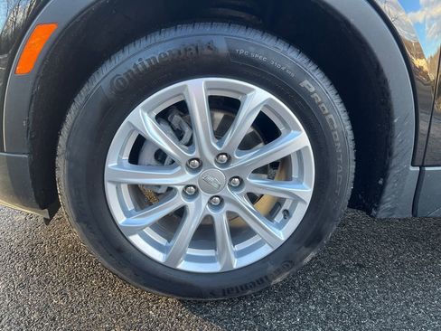 Used 2023 Cadillac XT4 Luxury w/ Cold Weather Package image 5