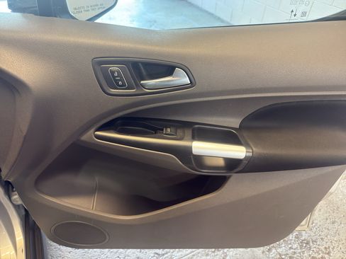 Used 2021 Ford Transit Connect XLT FWD image 21