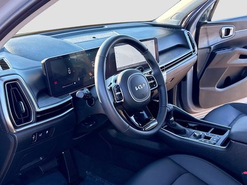 New 2025 Kia Sorento X-Line EX image 4