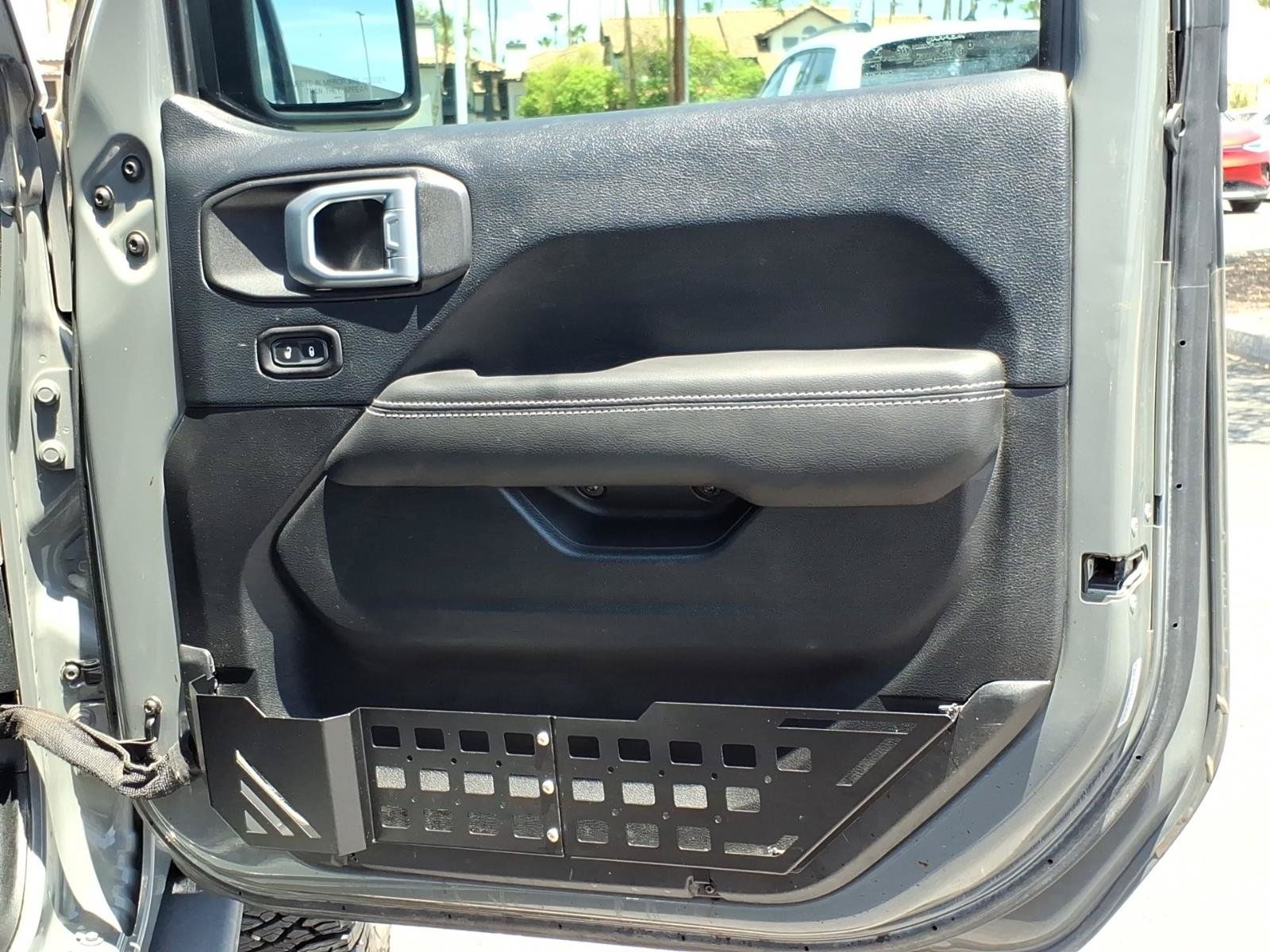 Used 2019 Jeep Wrangler Unlimited Sahara w/ Quick Order Package 24M Moab AWD/4WD image 15
