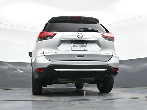 Used 2018 Nissan Rogue SL FWD image 39