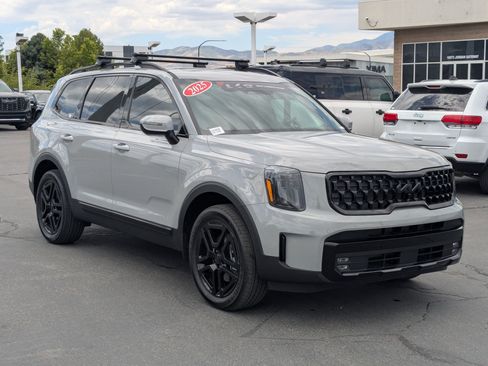 Certified 2025 Kia Telluride SX Prestige X-Line AWD/4WD image 7