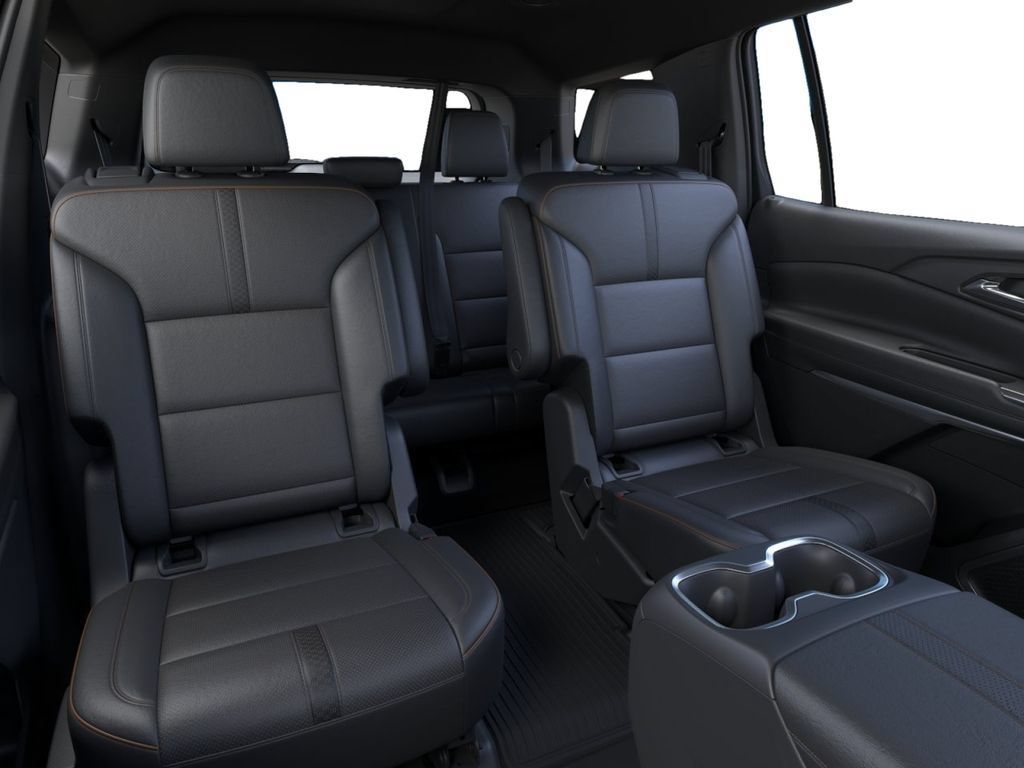 New 2025 Chevrolet Traverse High Country w/ LPO, Floor Liner Package FWD image 17