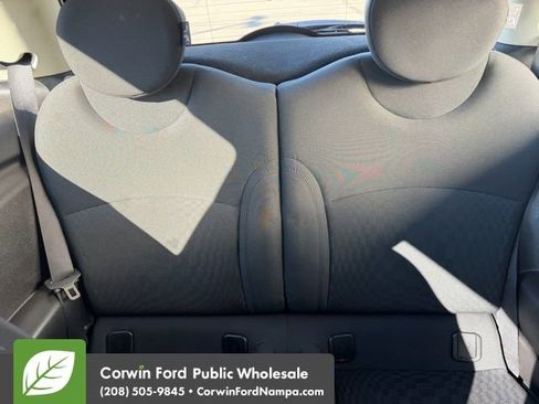 Used 2012 MINI Cooper Hardtop image 8