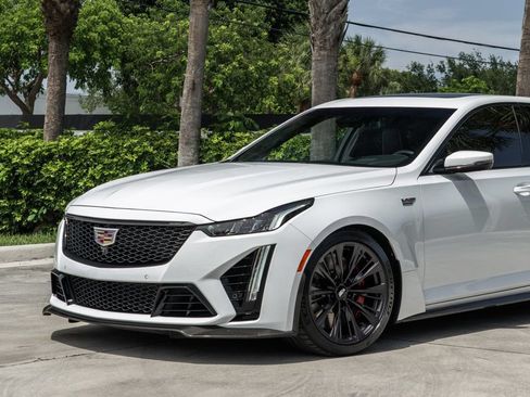 Used 2024 Cadillac CT5 V Blackwing w/ Carbon Fiber Package 2 RWD image 2