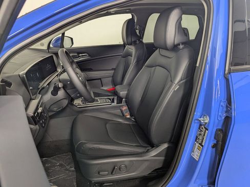 New 2026 Kia Sportage SX FWD image 12