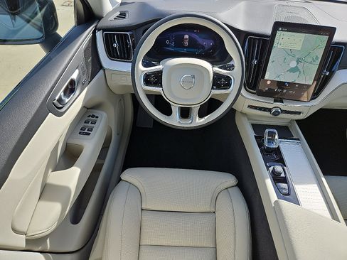 New 2026 Volvo XC60 B5 Ultra w/ Protection Package Premier image 9