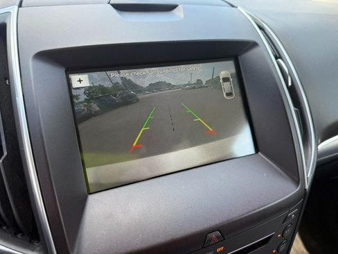Used 2017 Ford Edge Titanium w/ Equipment Group 301A AWD/4WD image 27