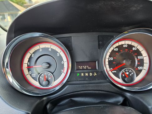 Used 2019 Dodge Grand Caravan SE FWD image 35