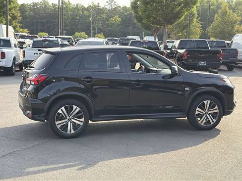 Used 2025 Mitsubishi Outlander Sport ES AWD/4WD image 4