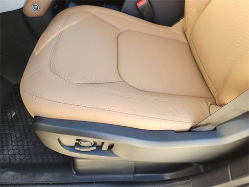 New 2026 Land Rover Defender 110 S image 17