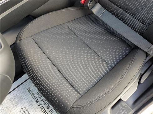 New 2026 Chevrolet Equinox LT image 4