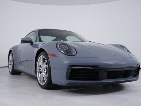 Used 2024 Porsche 911 Carrera RWD image 16