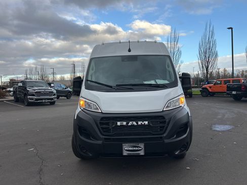Used 2025 RAM ProMaster 2500 w/ Storage Group image 10