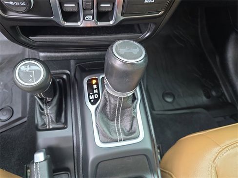 Certified 2020 Jeep Wrangler Unlimited Sahara image 20