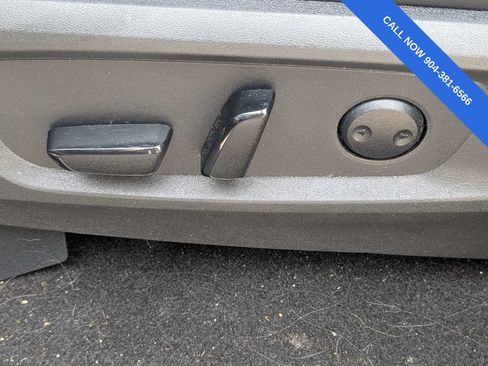Used 2023 Nissan Pathfinder Rock Creek AWD/4WD image 21