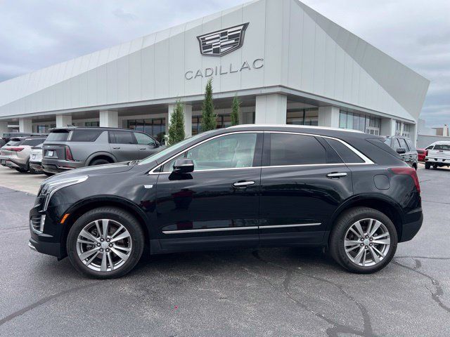 Used 2024 Cadillac XT5 Premium Luxury w/ LPO, Floor Liner Package AWD/4WD image 2