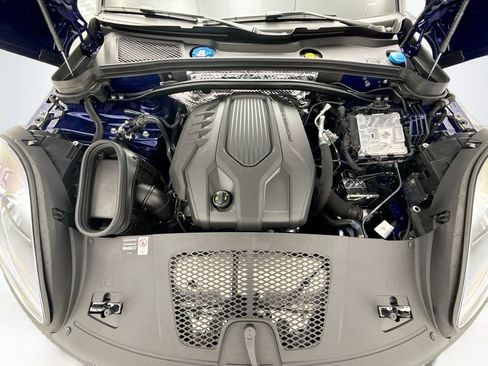 Used 2026 Porsche Macan AWD/4WD image 30