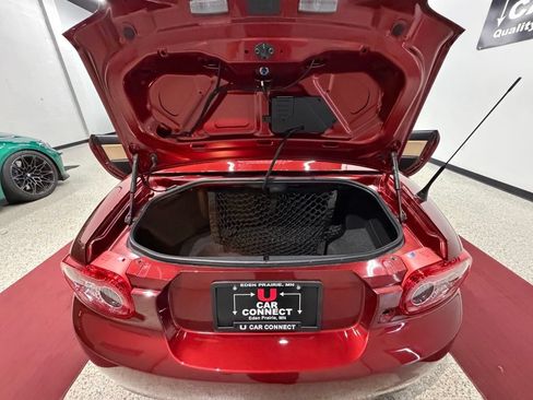 Used 2010 MAZDA MX-5 Miata Grand Touring w/ Premium Pkg RWD image 45