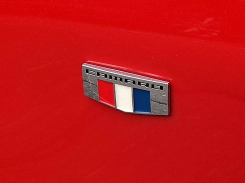 Used 2021 Chevrolet Camaro LT RWD image 29