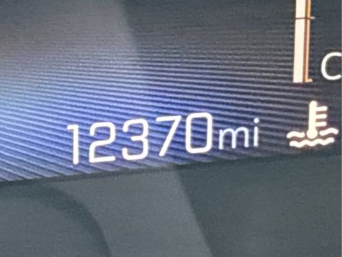 Certified 2025 Chevrolet Trax RS w/ Driver Confidence Package image 17