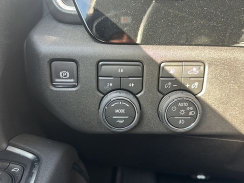 Used 2026 Chevrolet Silverado 3500 LT w/ All Star Edition image 25