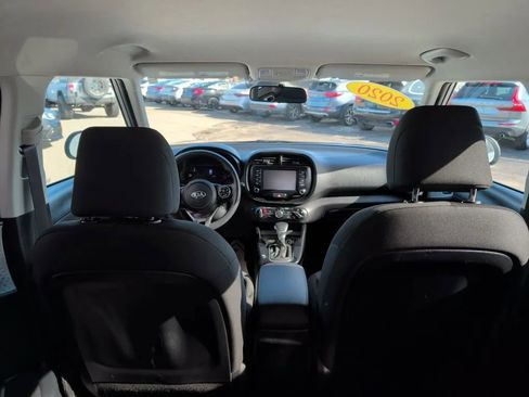 Used 2020 Kia Soul LX image 20