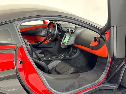 Used 2019 McLaren 600LT image 25