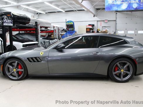 Used 2017 Ferrari GTC4Lusso AWD/4WD image 74