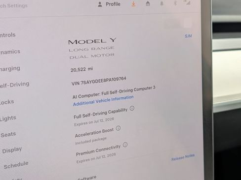 Used 2023 Tesla Model Y Long Range AWD/4WD image 24