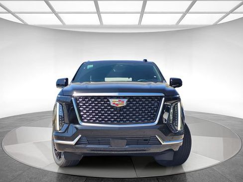 New 2026 Cadillac Escalade Luxury w/ Touring Package AWD/4WD image 2