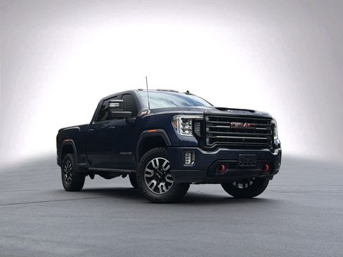 Used 2022 GMC Sierra 2500 AT4 w/ AT4 Premium Plus Package AWD/4WD image 2