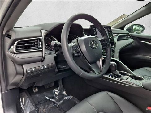 Used 2022 Toyota Camry SE FWD image 10