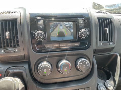 Used 2016 RAM ProMaster 2500 w/ Mopar Trailer Tow Group FWD image 12