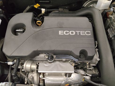 Used 2020 Chevrolet Equinox LT AWD/4WD image 30