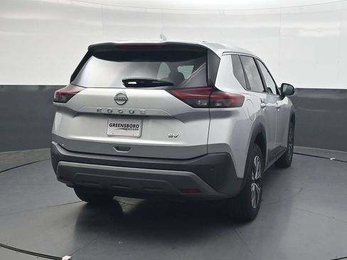 Used 2023 Nissan Rogue SV FWD image 5