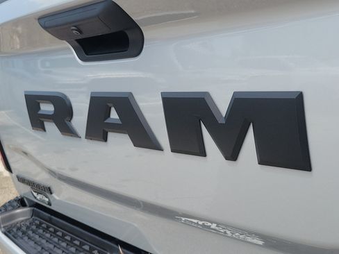 Used 2026 RAM 2500 Big Horn AWD/4WD image 6